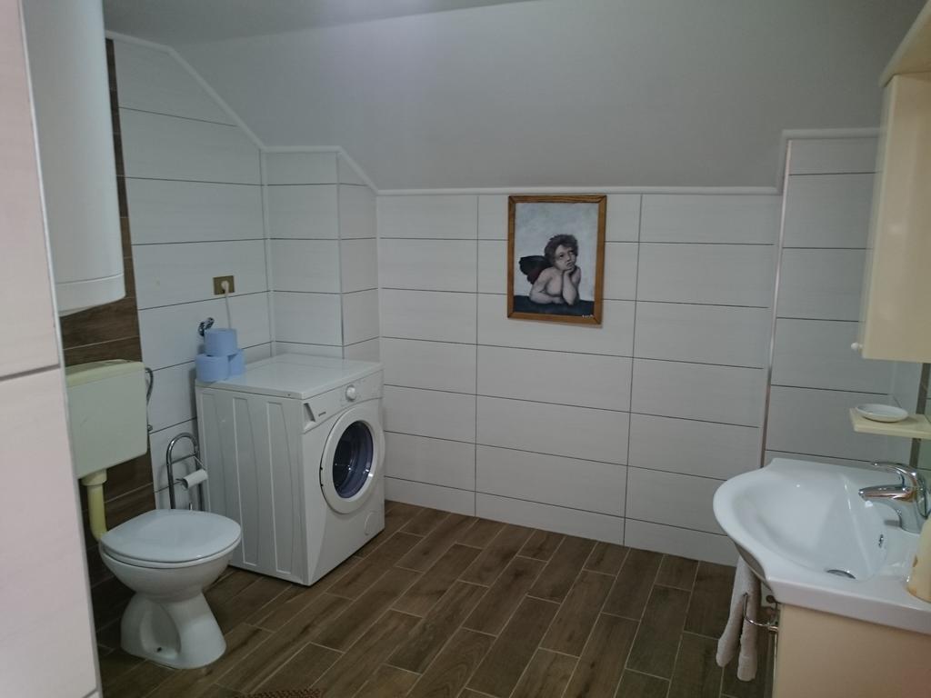 אומאג Apartment Sara מראה חיצוני תמונה